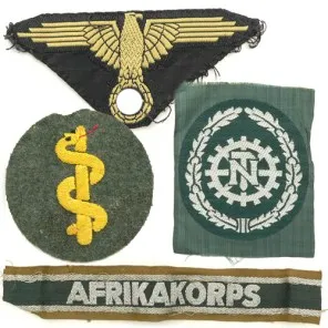 uniform-insignia2-dena