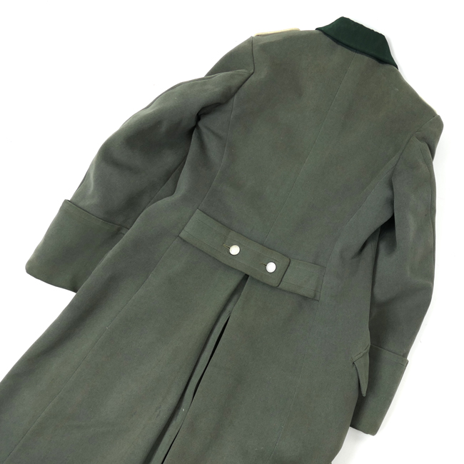 Uniforms: Wehrmacht (Heer) Officer's Greatcoat