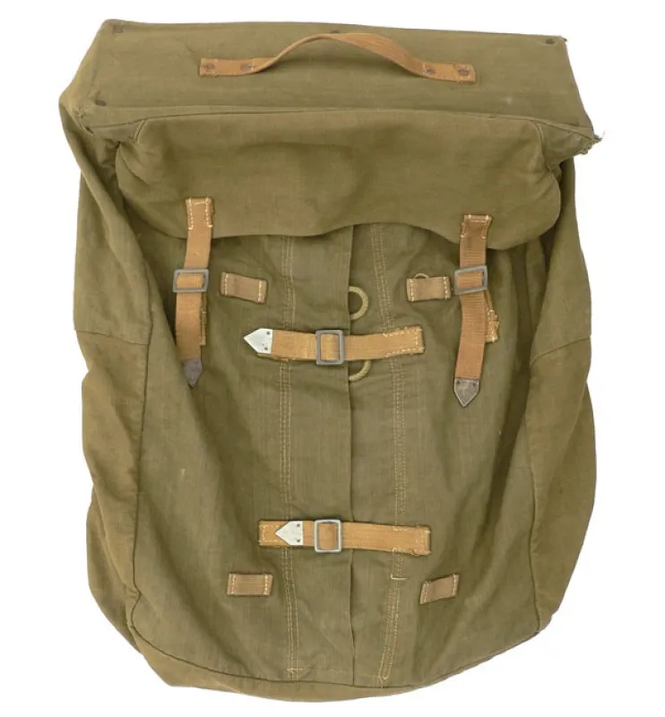 Equipment: Wehrmacht Officer's Clothing Bag
