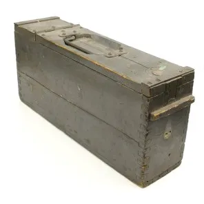 Holland (Dutch Militaria): Dutch 'Schwarzlose M.08' Ammunition Box