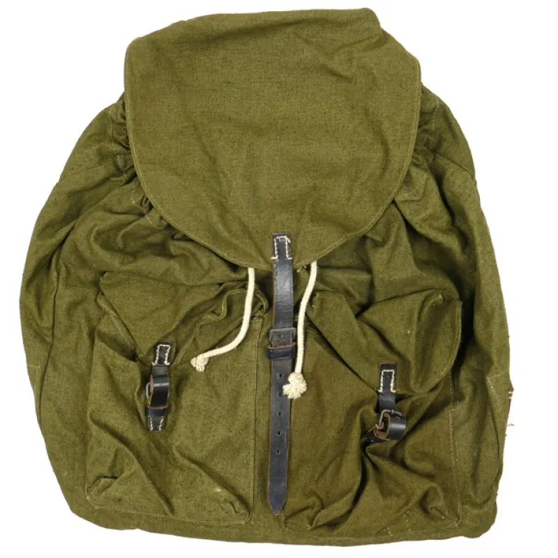 Equipment: Late War WH (Heer) Combat Rucksack