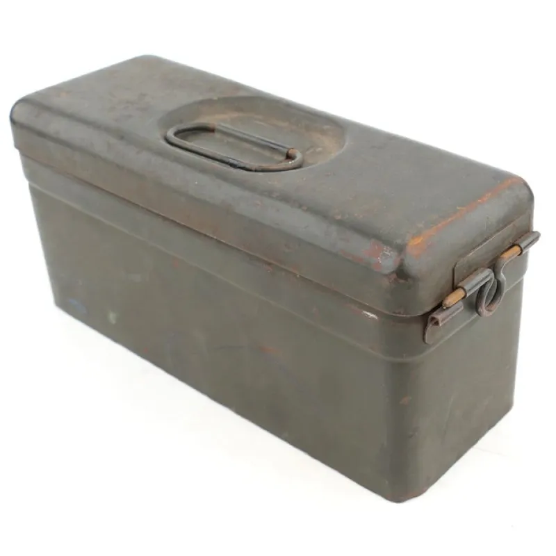 Vehicles / Artillery (related): Wehrmacht Metal Spare Parts Box