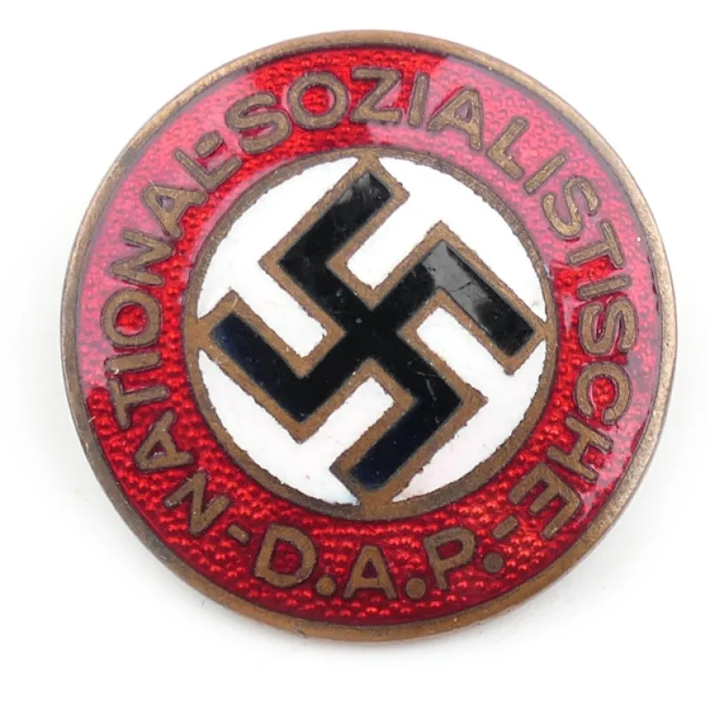 Lapel Pins / Tinnies: NSDAP Membership Badge 'Ges.Gesch.'