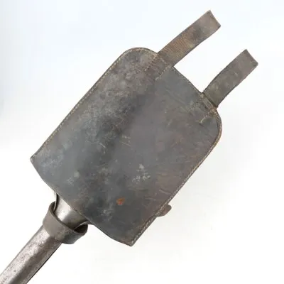 CB0472_3