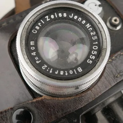 CB0476_3