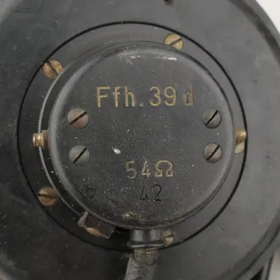 CB0480_5