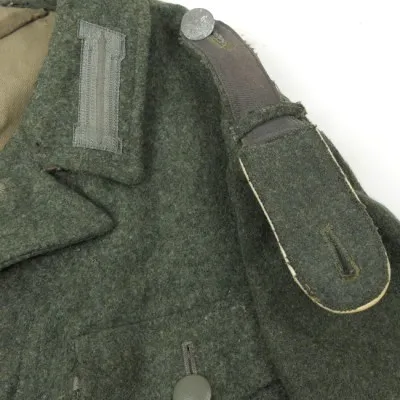 CB0499_57