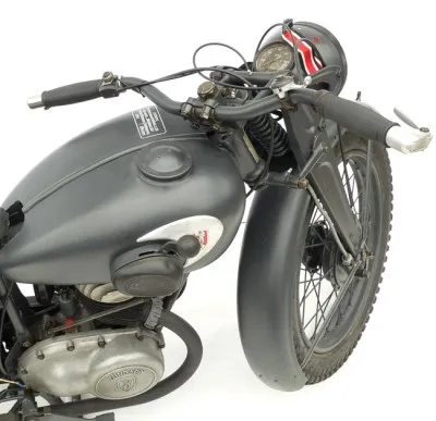 DB200_9