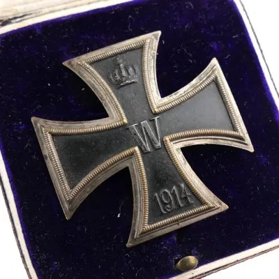 NHC83_2
