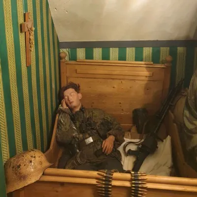 SS-IN-BED33