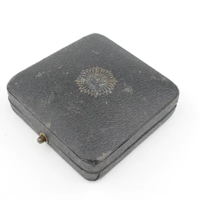Cased Eastern Peoples Award 1st Class in Gold with Swords '100' – image 6