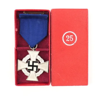 Cased Twenty-five Years Faithful Service Medal