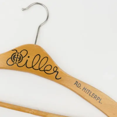 Clothing Hanger 'Adolf Hitlerplatz' – image 2