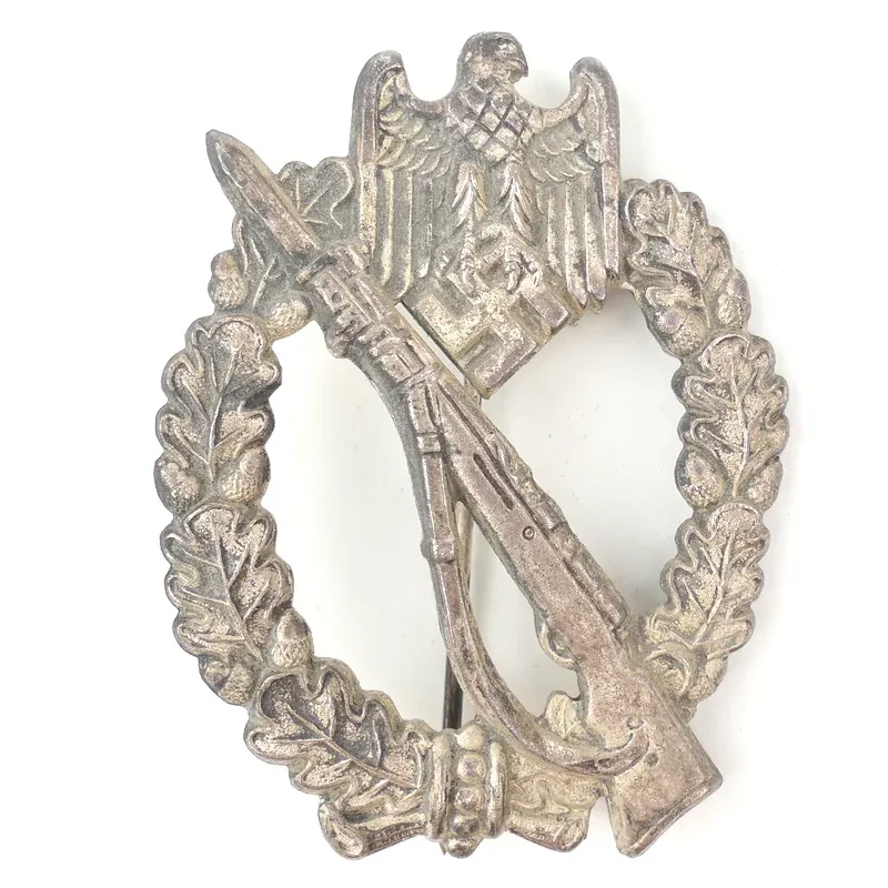 Infantry Assault Badge in Silver - 'WH'