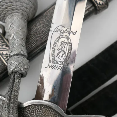Luftwaffe Officer's Dagger 'Siegfried Waffen' – image 8