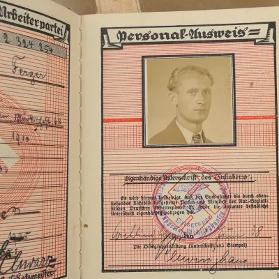 NSDAP Membership Booklet & Cover – image 6