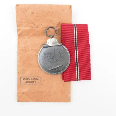 Ostmedaille '1' with Pouch – image 3