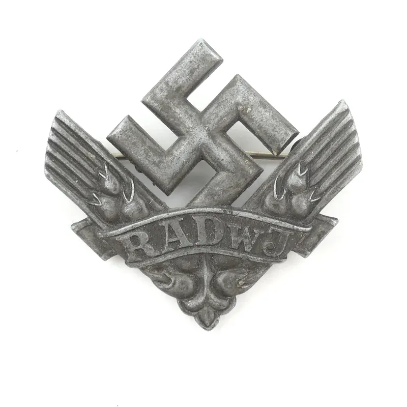 RADwJ War Helper's Brooch