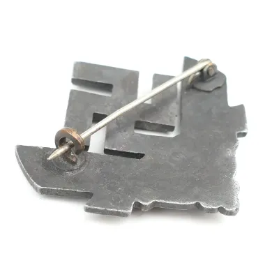 RADwJ War Helper's Brooch – image 4