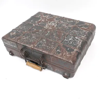 Wehrmacht Egg Grenade Transport Box with Interior Rack – image 8