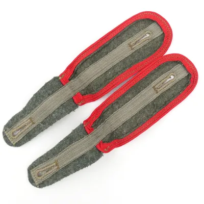 WH (Heer) M44 Artillery EM's Shoulder-Straps – image 3