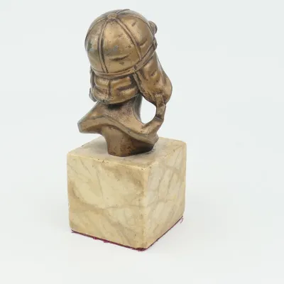 WW1 Pilot Table Bust – image 4